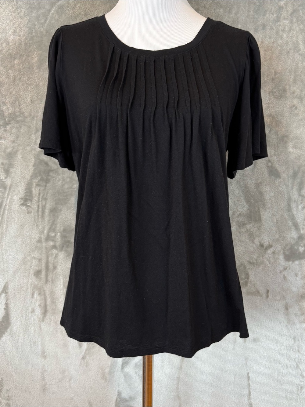 Loft Black Pleated Front Short Sleeve Wmn’s Top M